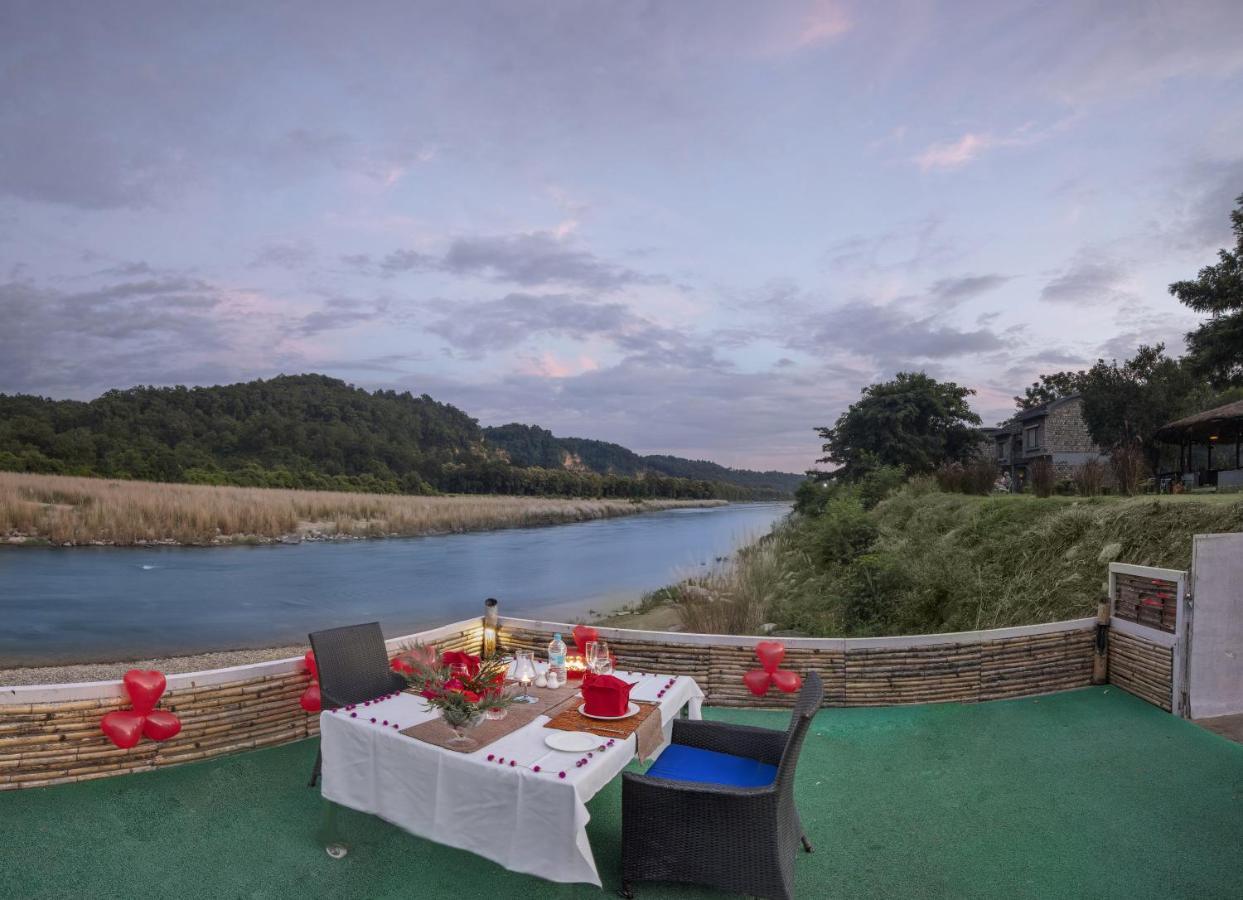 Hotel Club Mahindra Corbett à Dhikuli Extérieur photo